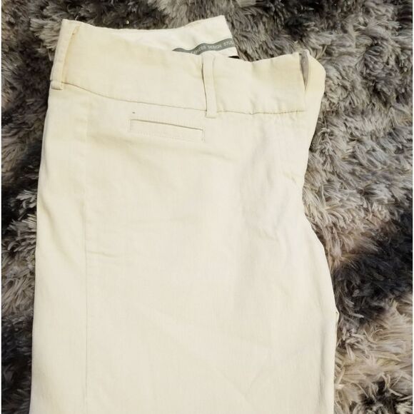 đ€ ExpressâLightweight CaprisâSizeâ4 - Picture 7 of 7